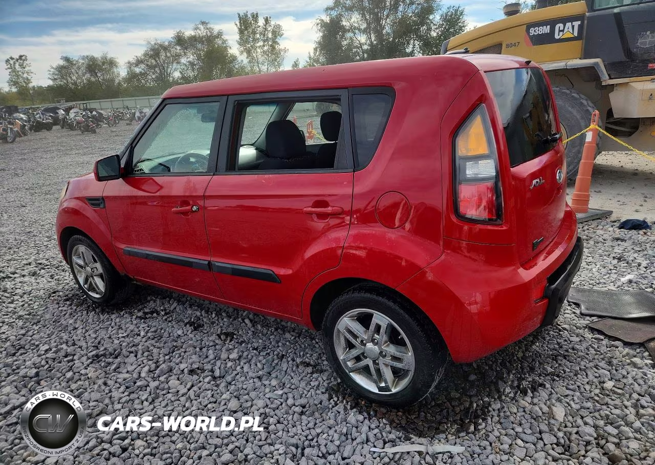 2011 Kia Soul + VIN:KNDJT2A23B7196663 - 2