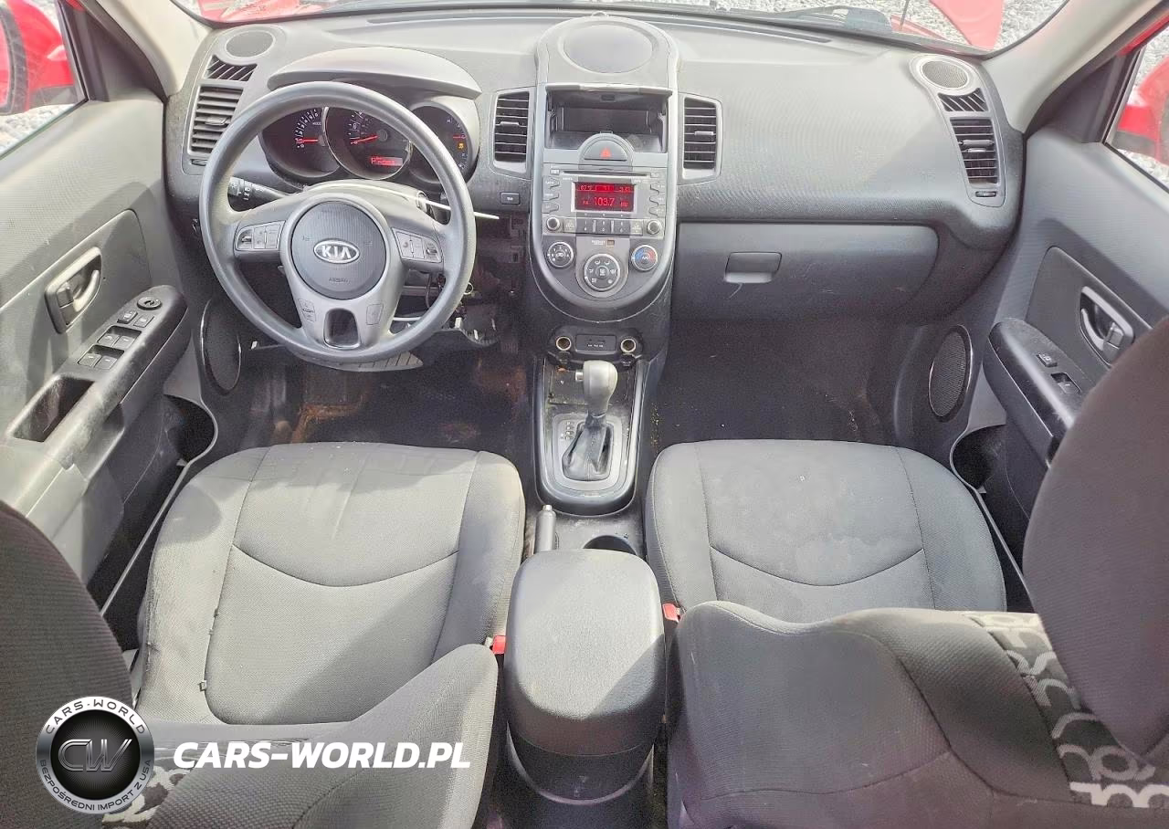 2011 Kia Soul + VIN:KNDJT2A23B7196663 - 8