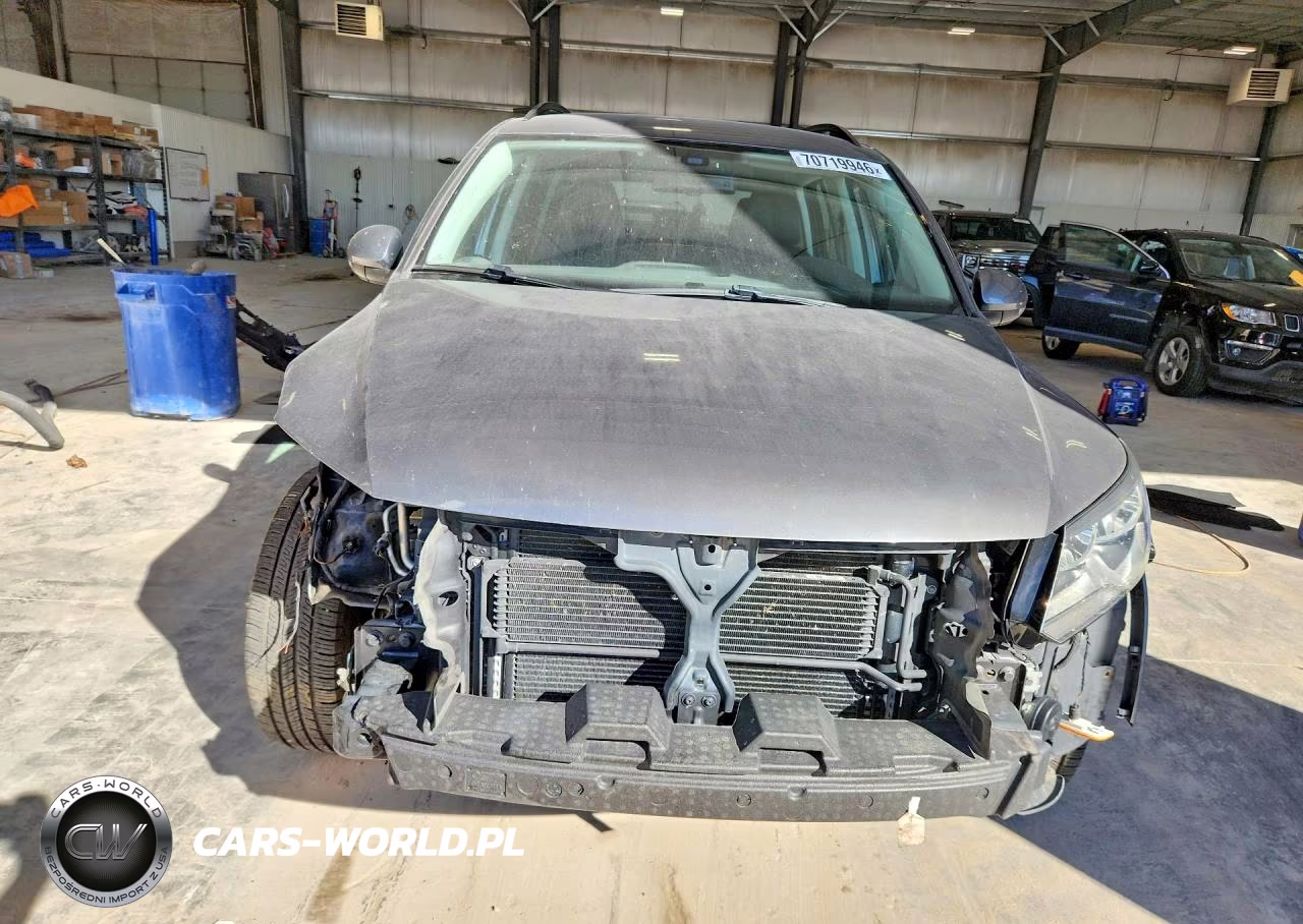 2016 Volkswagen Tiguan S VIN:WVGAV7AX8GW611245 - 5