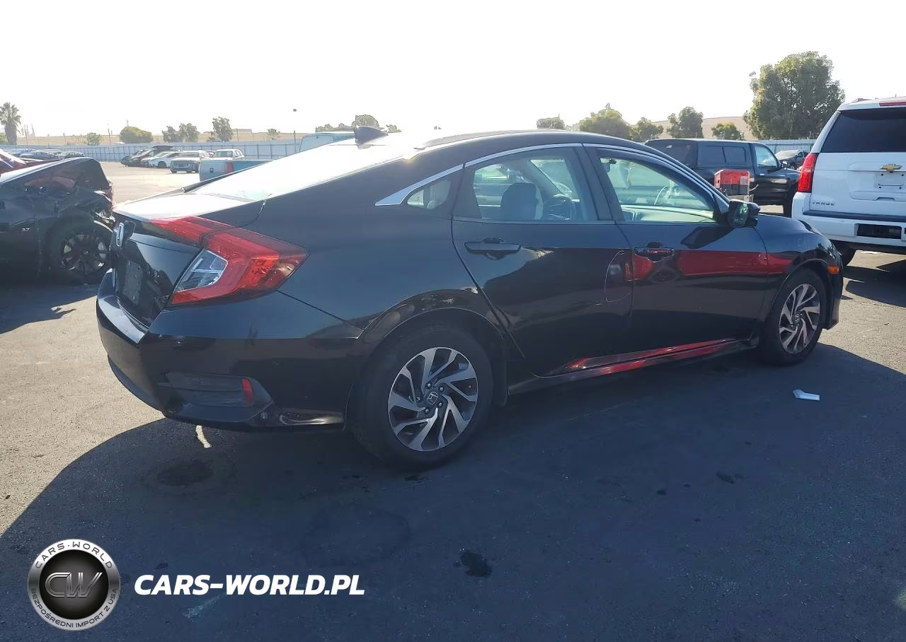 2017 Honda Civic Ex VIN:19XFC2F7XHE227474 - 3