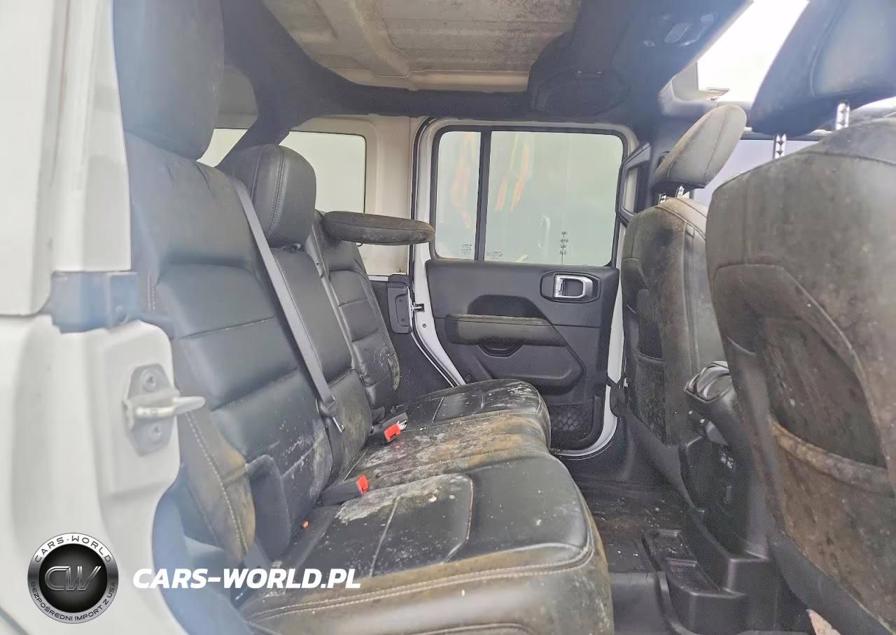 2019 Jeep Wrangler Unlimited Sahara VIN:1C4HJXEGXKW549008 - 11