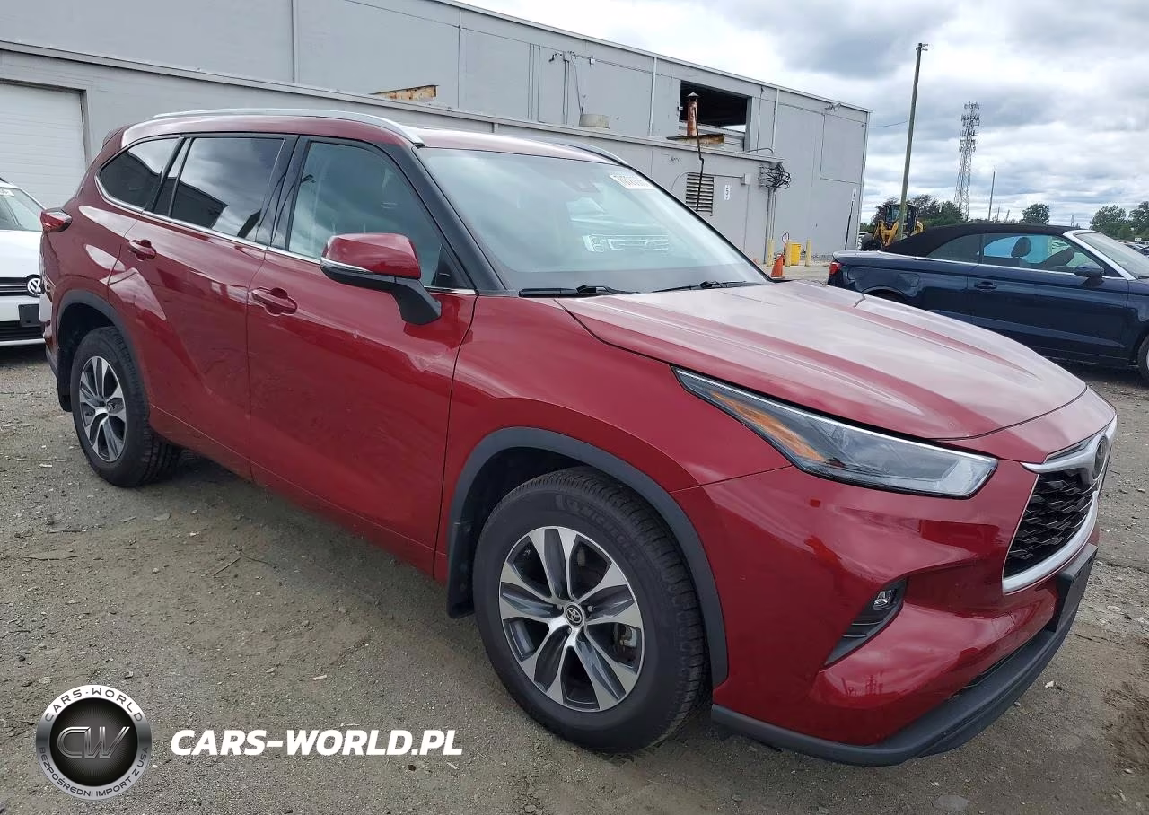 2022 Toyota Highlander Xle VIN:5TDGZRBH1NS578236 - 4