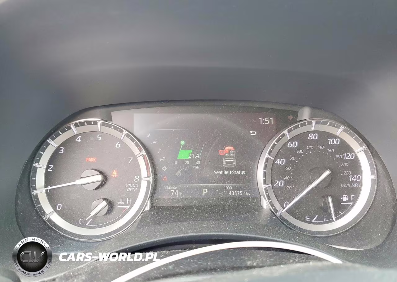 2022 Toyota Highlander Xle VIN:5TDGZRBH1NS578236 - 9