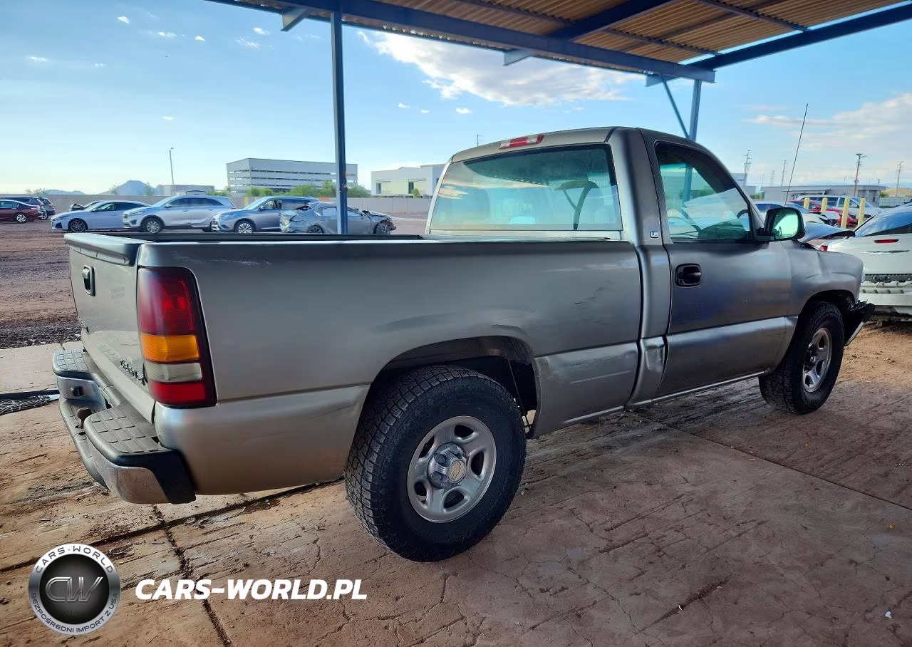 2002 Chevrolet Silverado C1500 VIN:1GCEC14T82Z182908 - 3