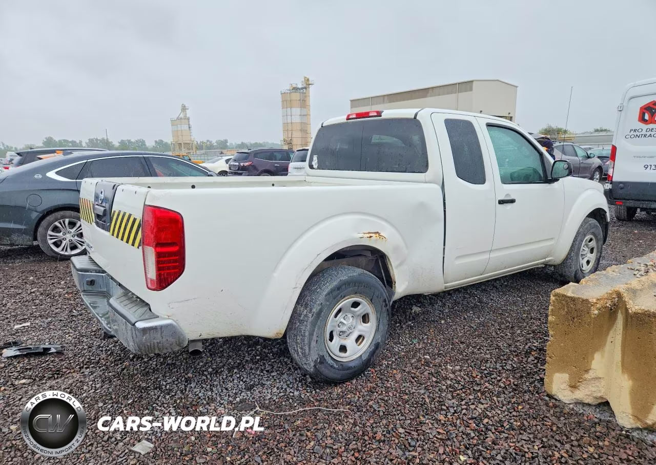 2015 Nissan Frontier S VIN:1N6BD0CT8FN704944 - 3