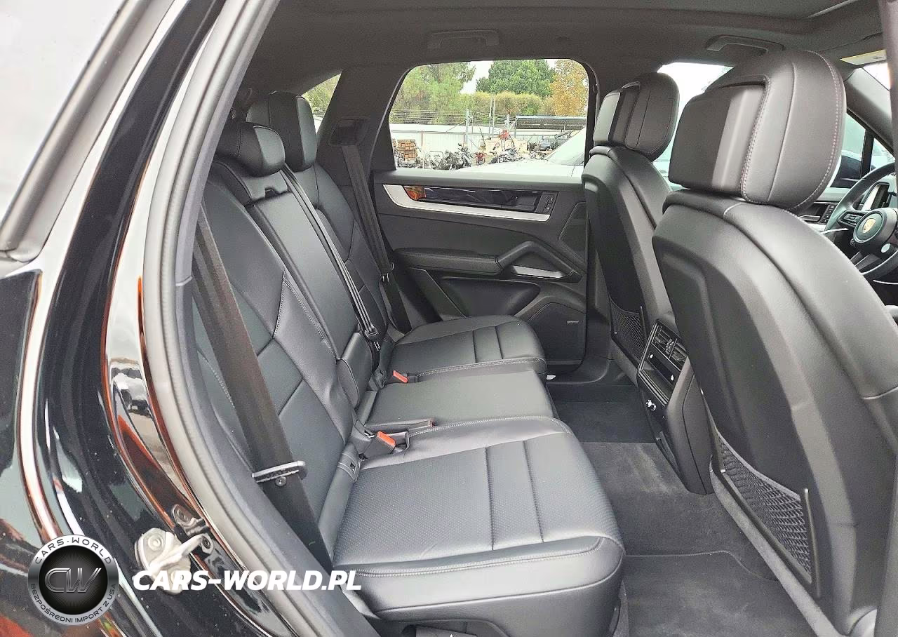 2024 Porsche Cayenne VIN:WP1AA2AY0RDA12350 - 11