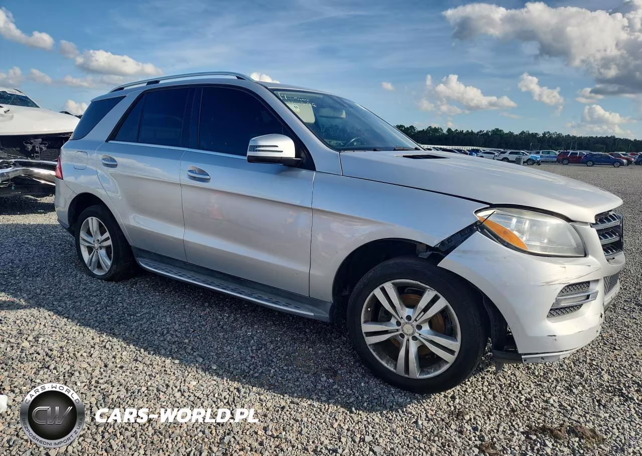2015 Mercedes-Benz Ml 350 VIN:4JGDA5JB3FA555681 - 4