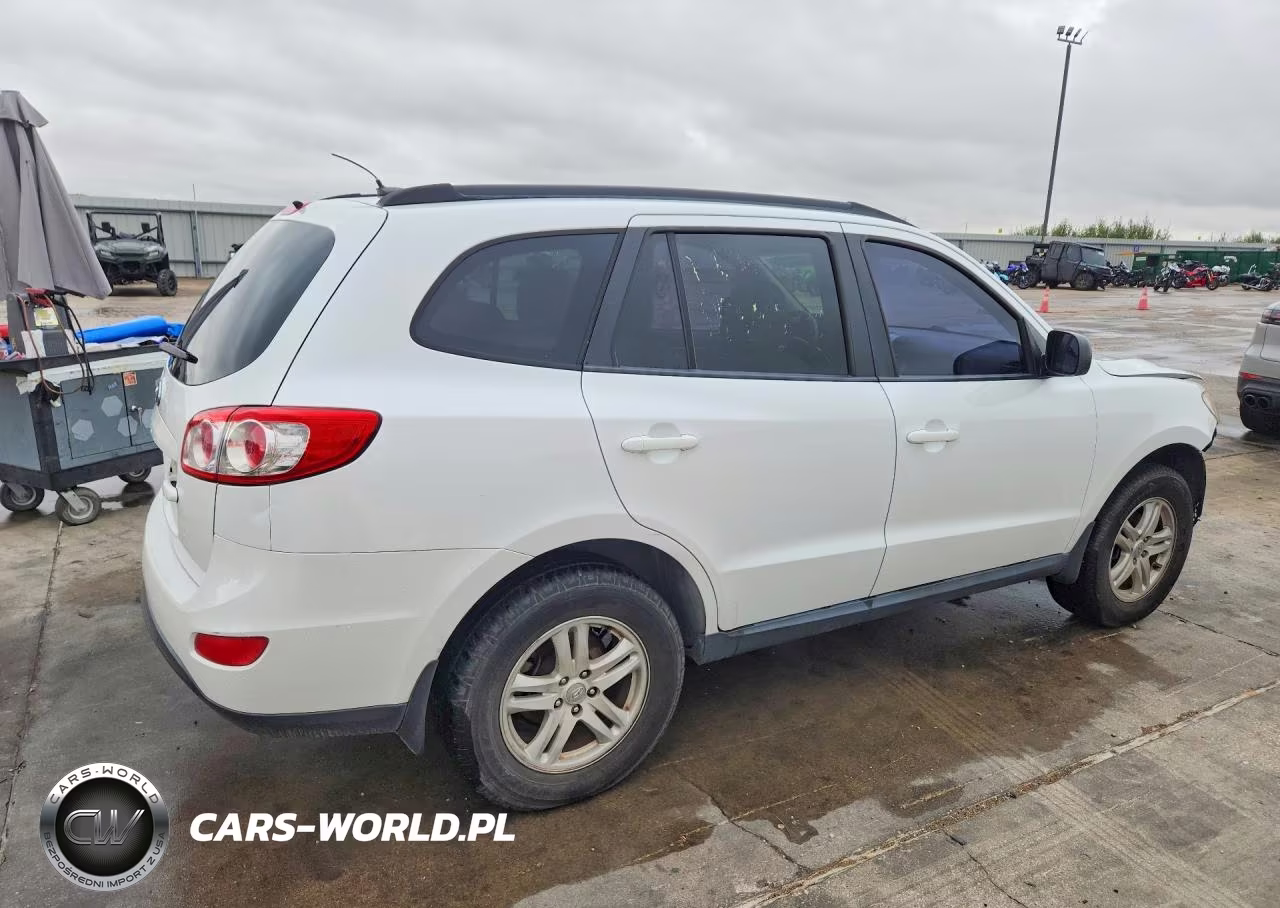 2012 Hyundai Santa Fe VIN:5XYZG3AB4CG101335 - 3