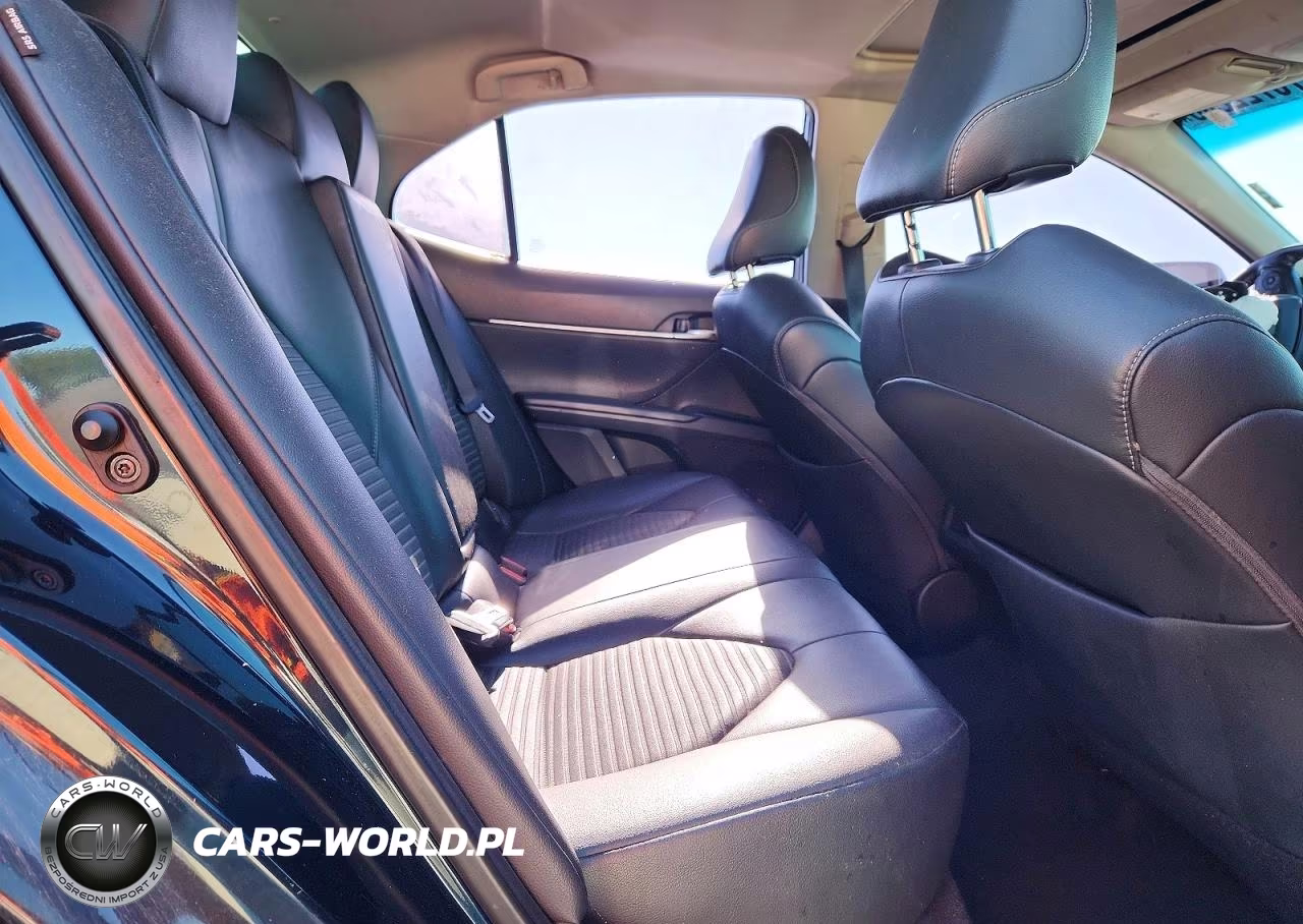 2019 Toyota Camry Se VIN:4T1B11HK0KU853748 - 10