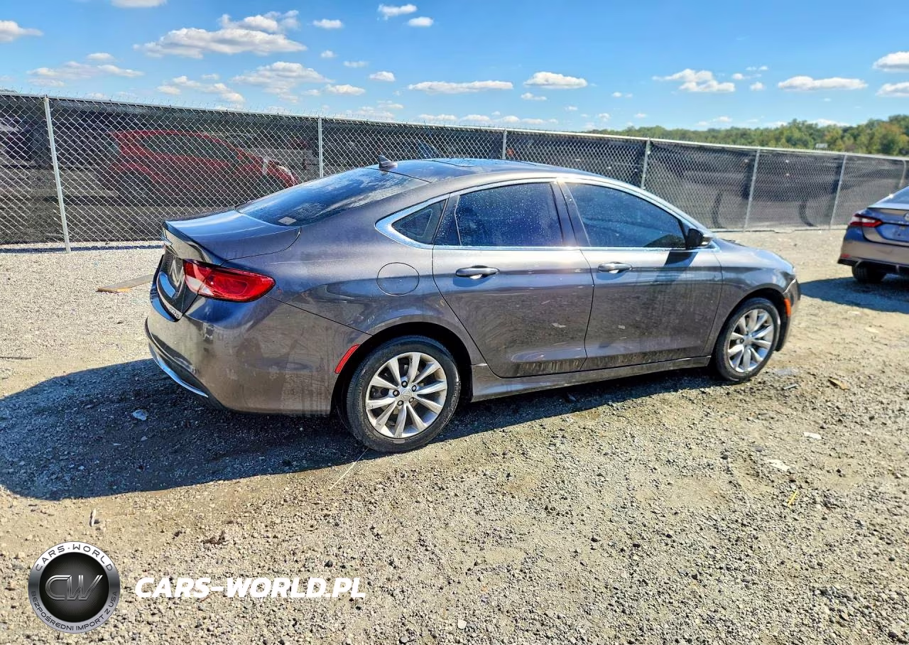 2015 Chrysler 200 C VIN:1C3CCCCB3FN509342 - 3