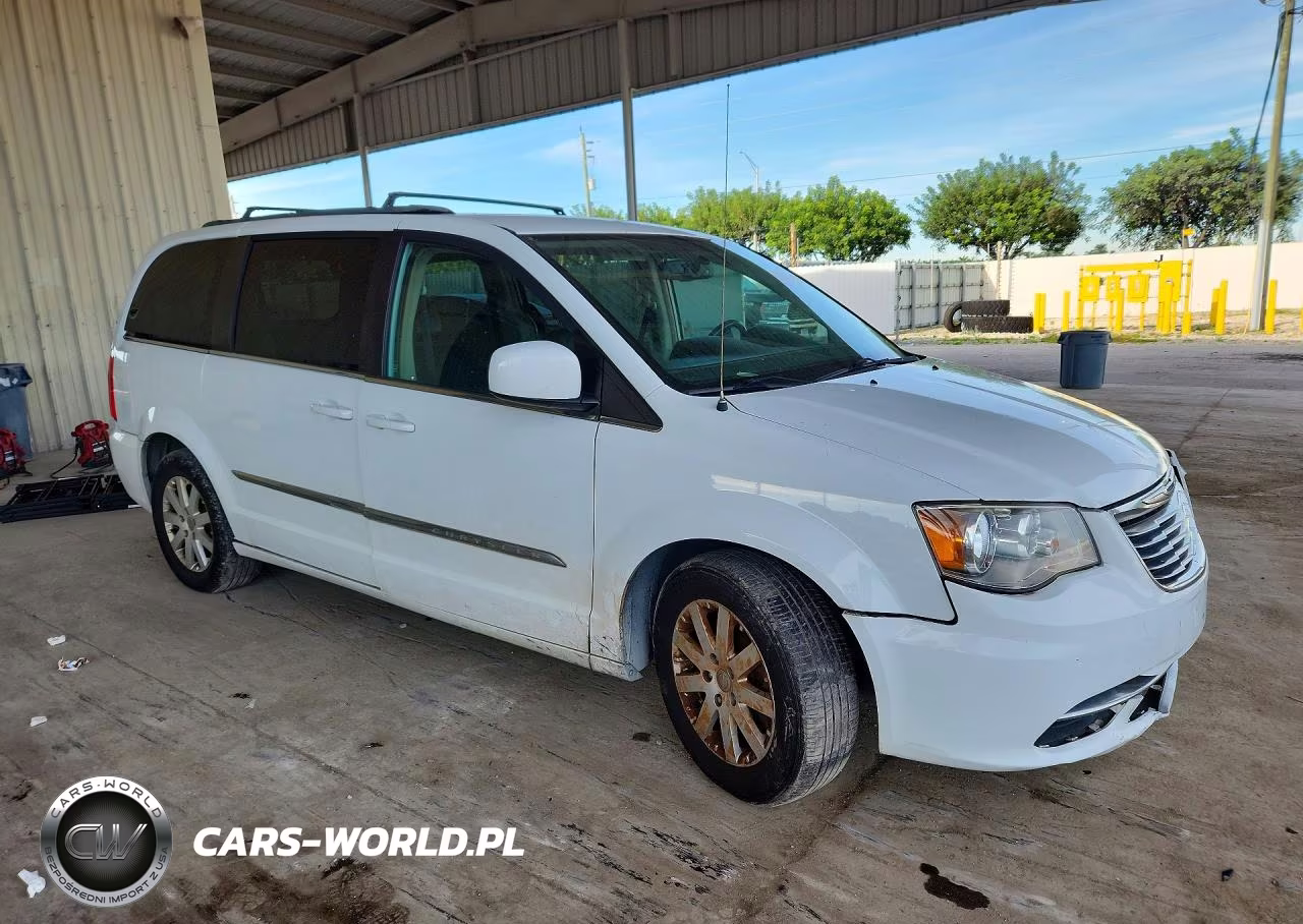 2016 Chrysler Town & Country Touring VIN:2C4RC1BG6GR205675 - 4