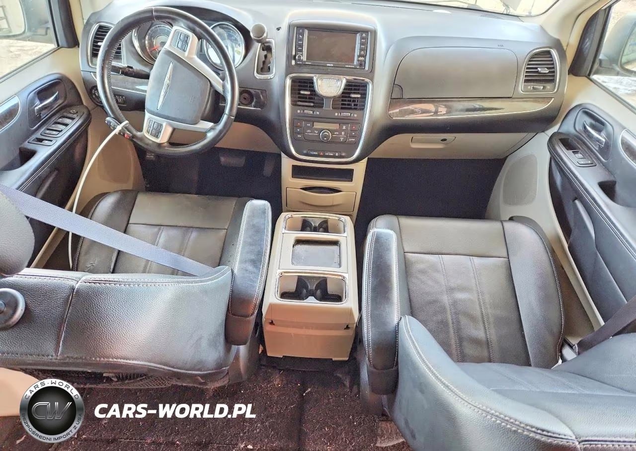 2016 Chrysler Town & Country Touring VIN:2C4RC1BG6GR205675 - 8