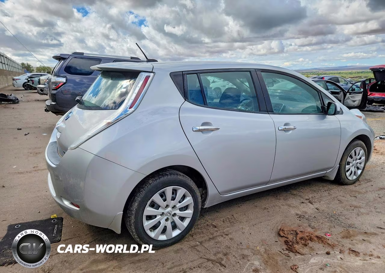 2017 Nissan Leaf S VIN:1N4BZ0CP4HC310370 - 3