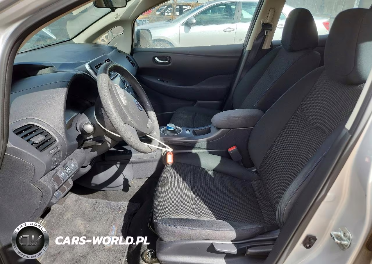 2017 Nissan Leaf S VIN:1N4BZ0CP4HC310370 - 7