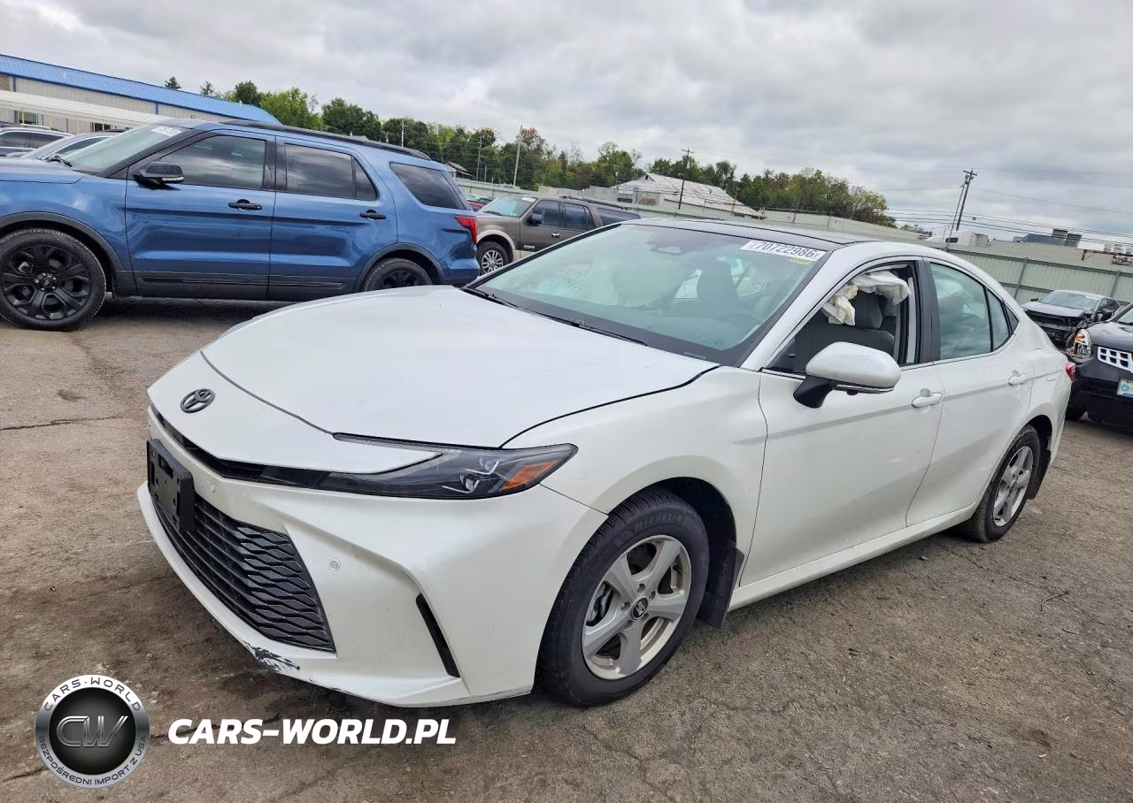 2025 Toyota Camry Xle – zdjęcie 1 z 13