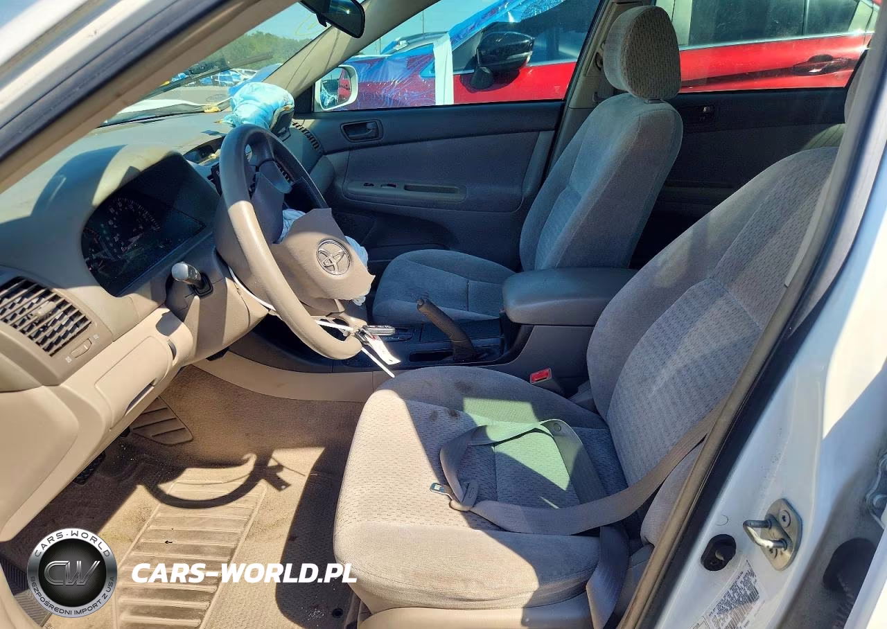 2002 Toyota Camry Le VIN:4T1BE32KX2U554292 - 7