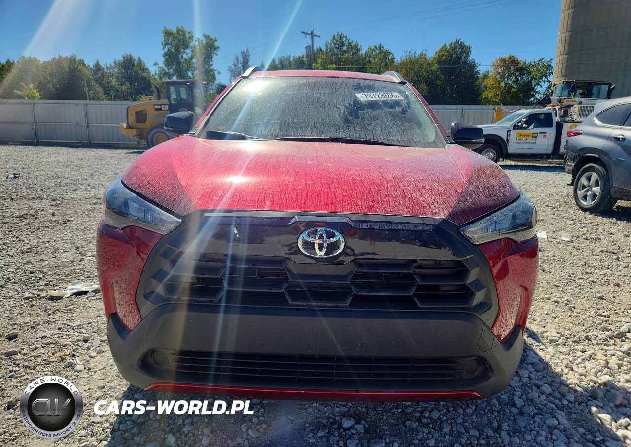 2026 Toyota Corolla Cross Le VIN:7MUCAABG3TV158883 - 5