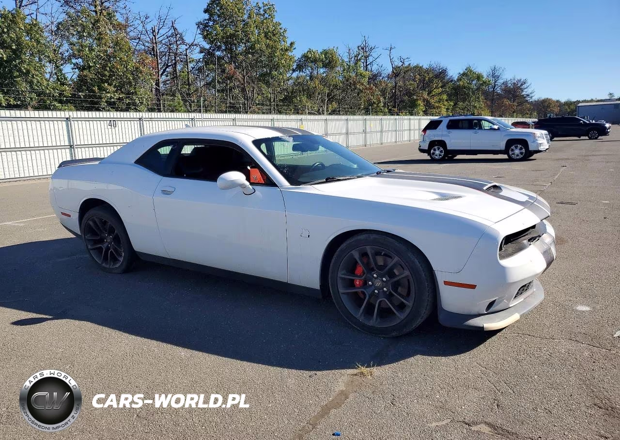 2021 Dodge Challenger R-T Scat Pack VIN:2C3CDZFJ9MH627887 - 4