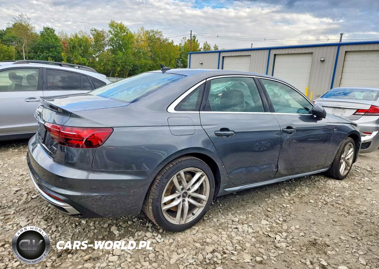 2021 Audi A4 Premium 45 VIN:WAUDAAF40MN010970 - 3
