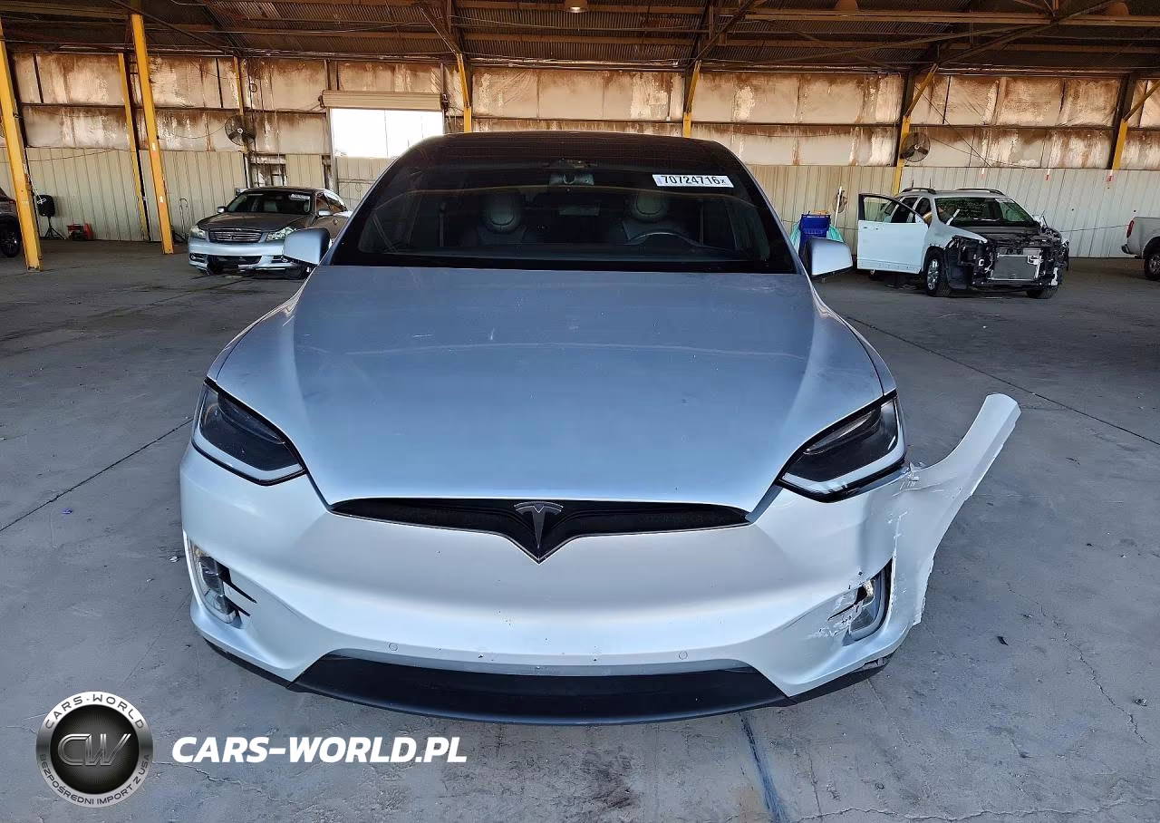 2017 Tesla Model X VIN:5YJXCBE21HF035655 - 5