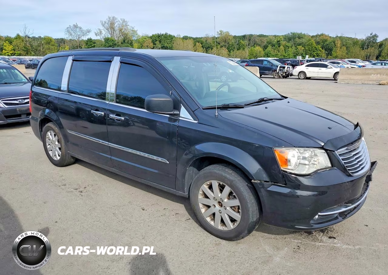 2012 Chrysler Town & Country Touring L VIN:2C4RC1CGXCR338688 - 4
