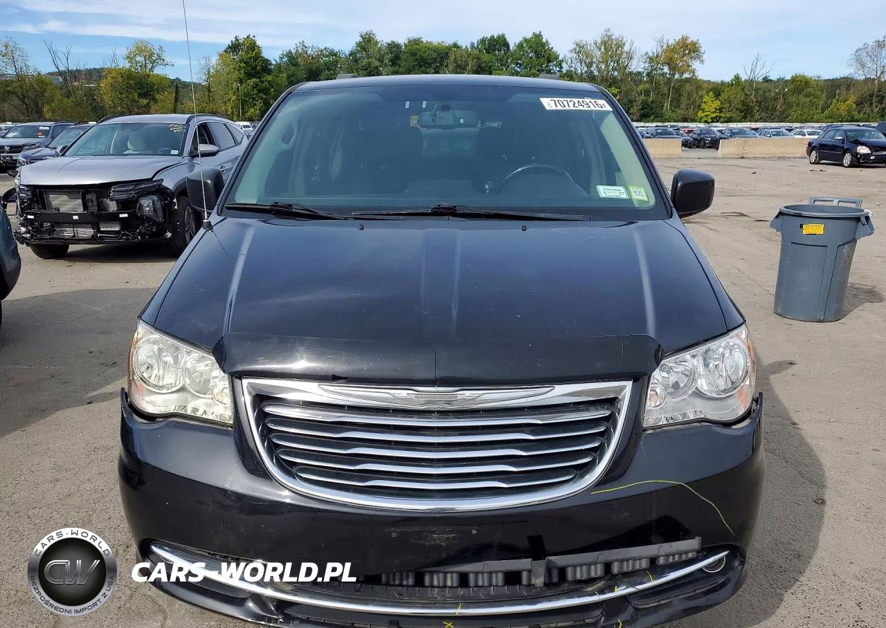 2012 Chrysler Town & Country Touring L VIN:2C4RC1CGXCR338688 - 5