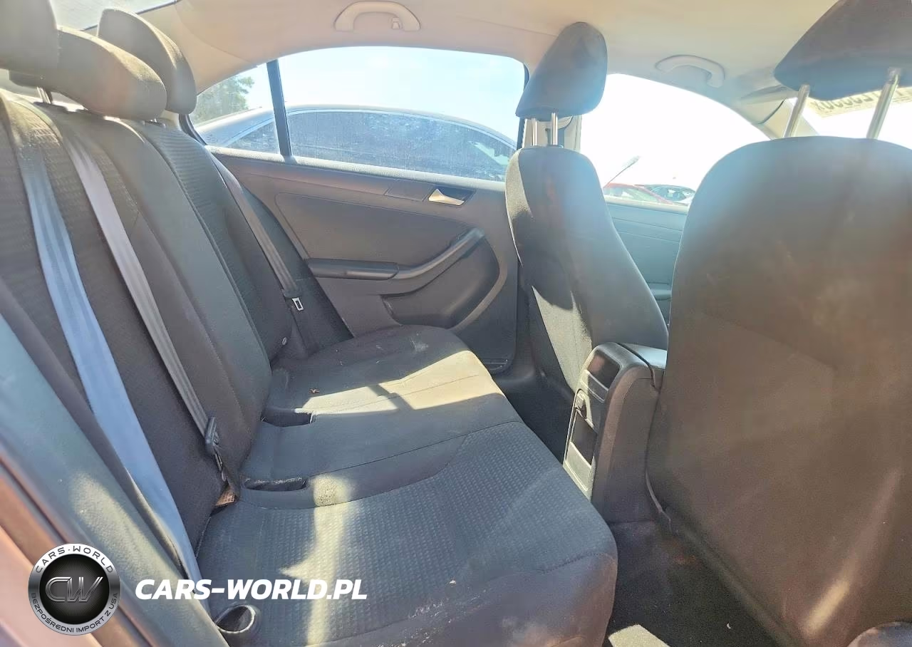 2015 Volkswagen Jetta Base VIN:3VW2K7AJXFM203855 - 10