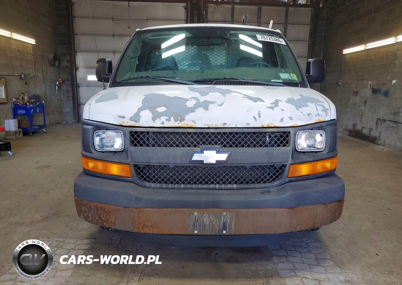 2008 Chevrolet Express G1500 VIN:1GCFG15X181207035 - 5