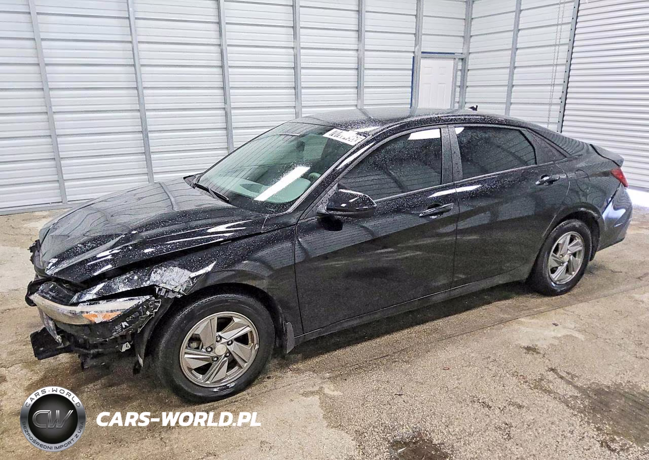 2025 Hyundai Elantra Se