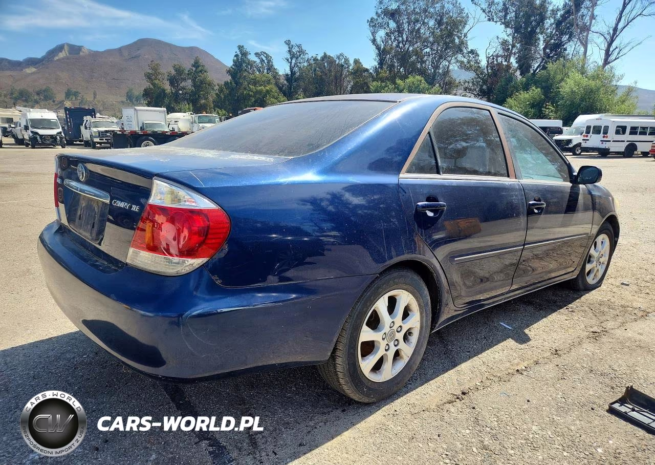 2006 Toyota Camry Xle VIN:4T1BE32K26U114458 - 3