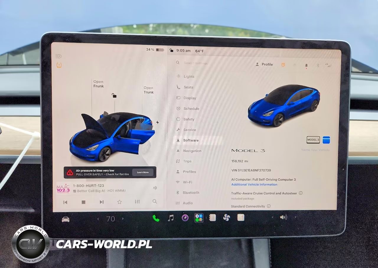 2022 Tesla Model 3 VIN:5YJ3E1EA8NF370739 - 9