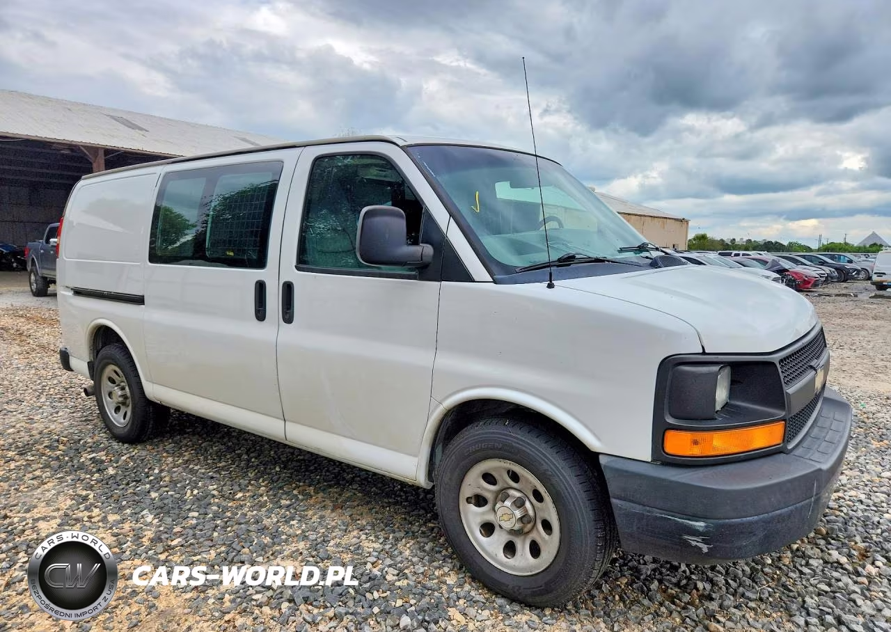 2014 Chevrolet Express G1500 VIN:1GCSGAFX4E1155019 - 4