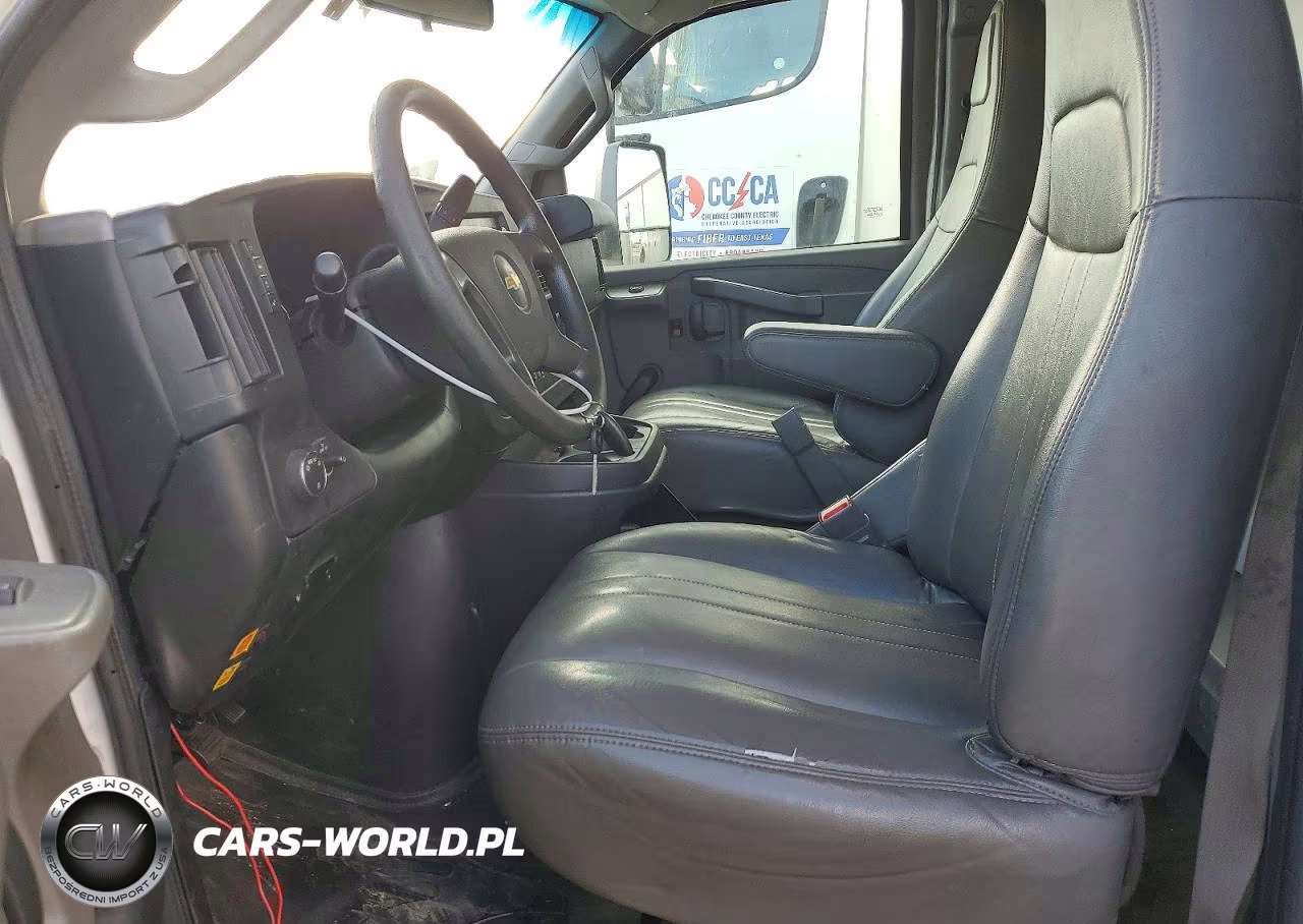 2020 Chevrolet Express Box Truck VIN:1HA6GUCG8LN012454 - 7