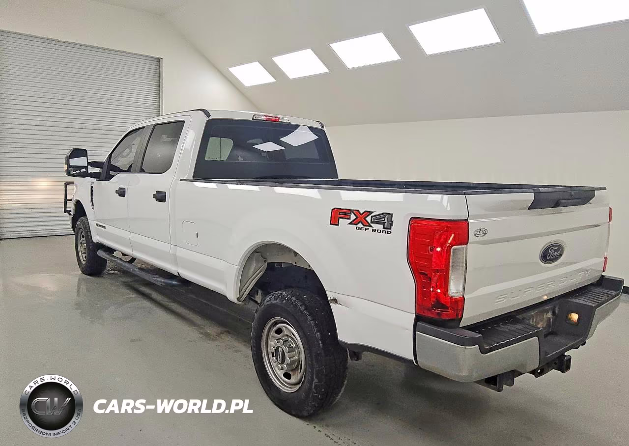 2019 Ford F250 Super Duty VIN:1FT7W2BTXKEC61335 - 2