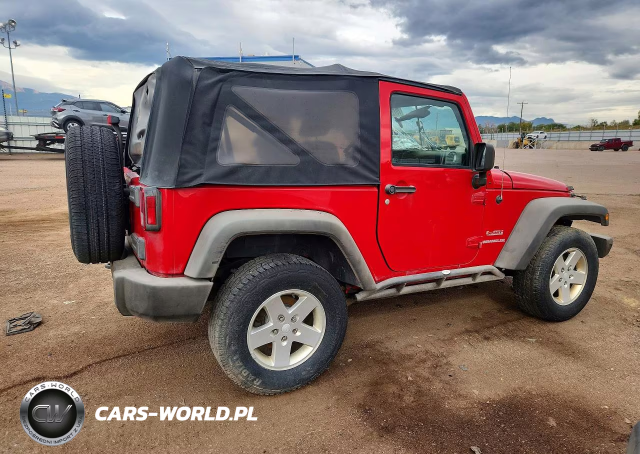 2011 Jeep Wrangler Sport VIN:1J4AA2D19BL510147 - 3
