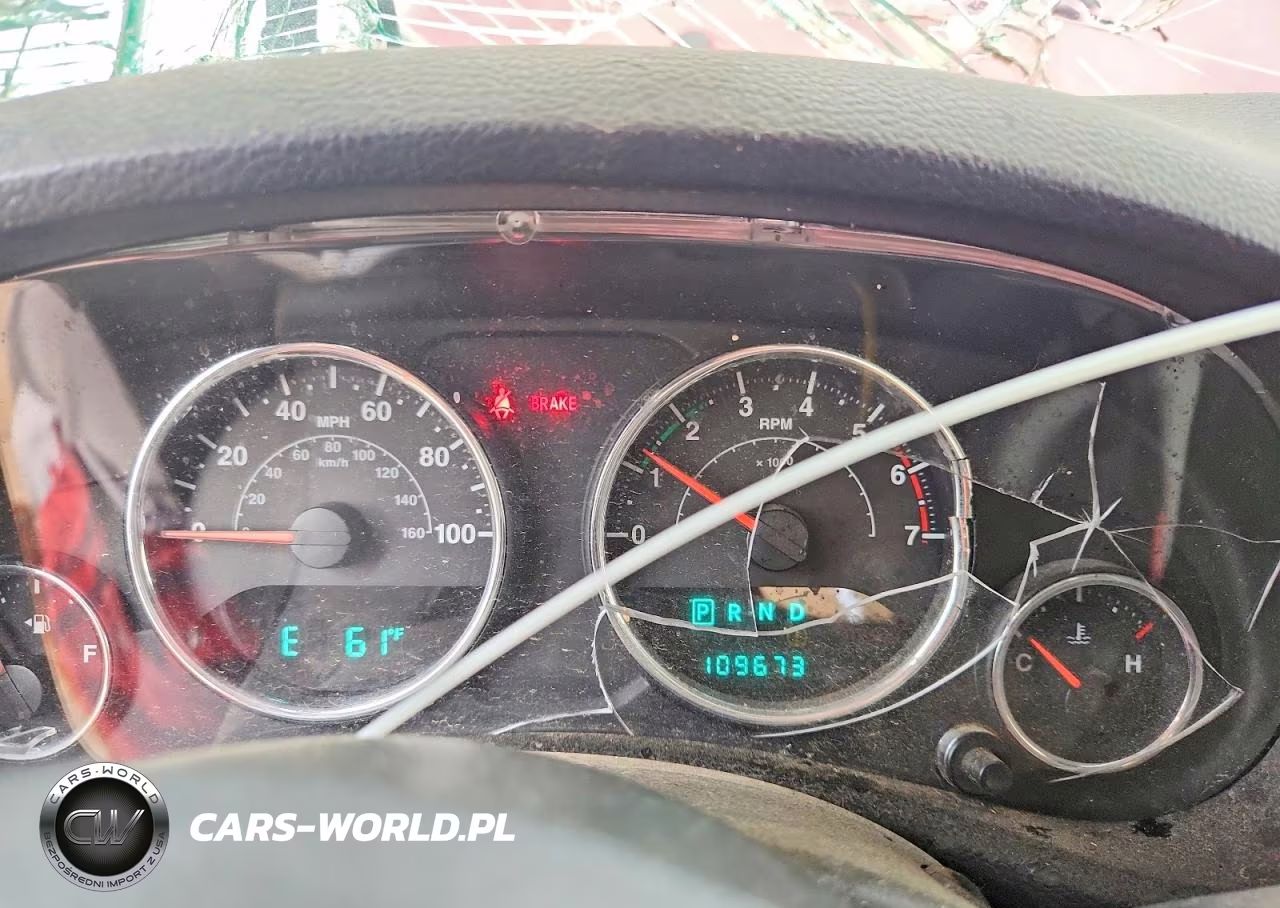 2011 Jeep Wrangler Sport VIN:1J4AA2D19BL510147 - 9