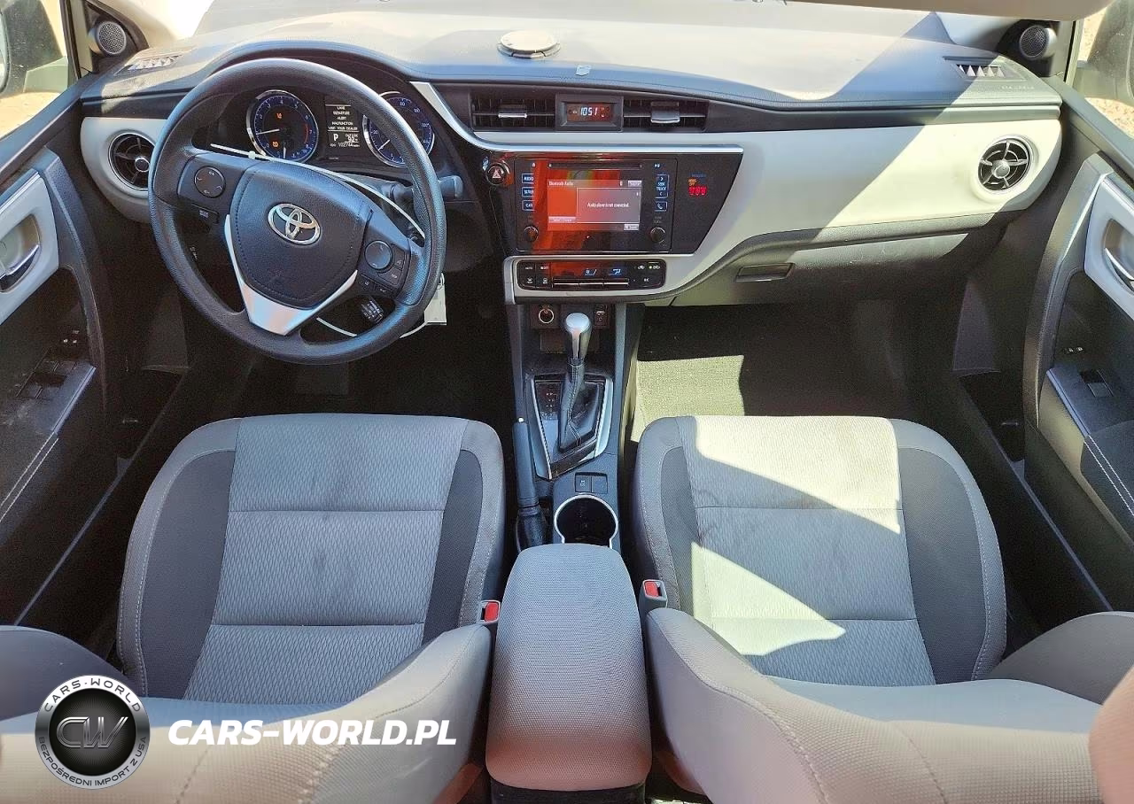 2018 Toyota Corolla Le VIN:2T1BURHE5JC007373 - 8