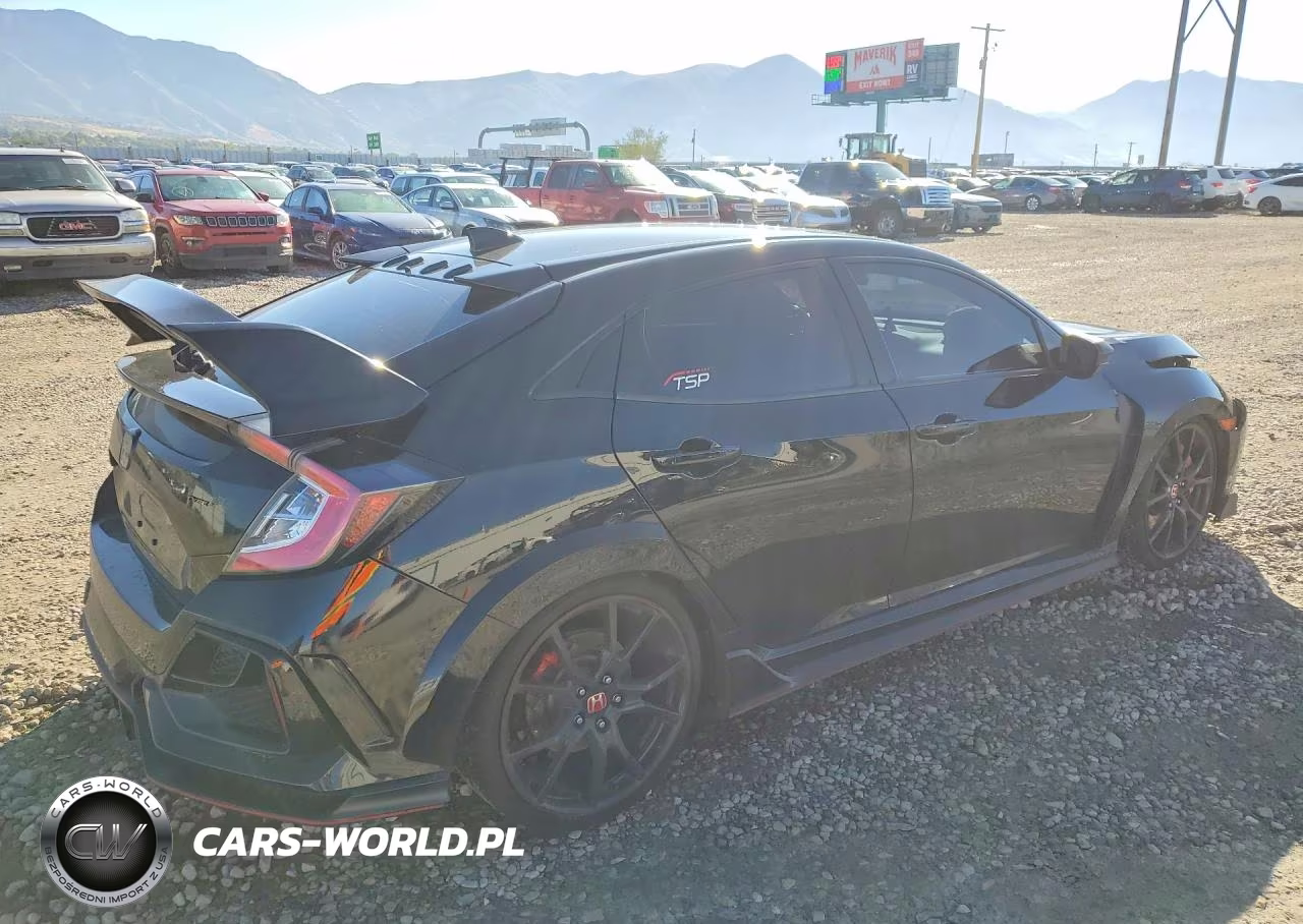 2018 Honda Civic Type-R Touring VIN:SHHFK8G7XJU201685 - 3