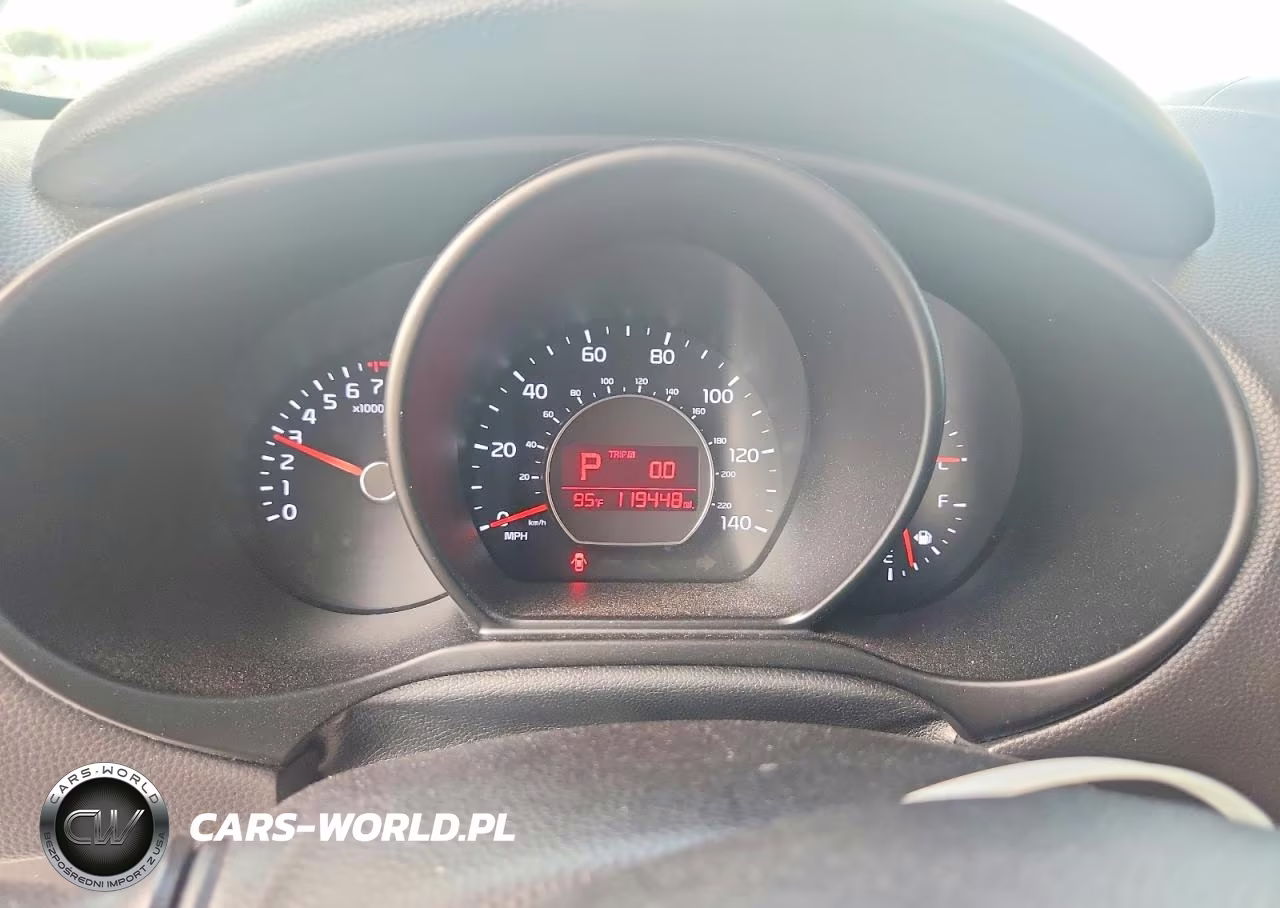 2019 Kia Soul + VIN:KNDJP3A50K7678351 - 9