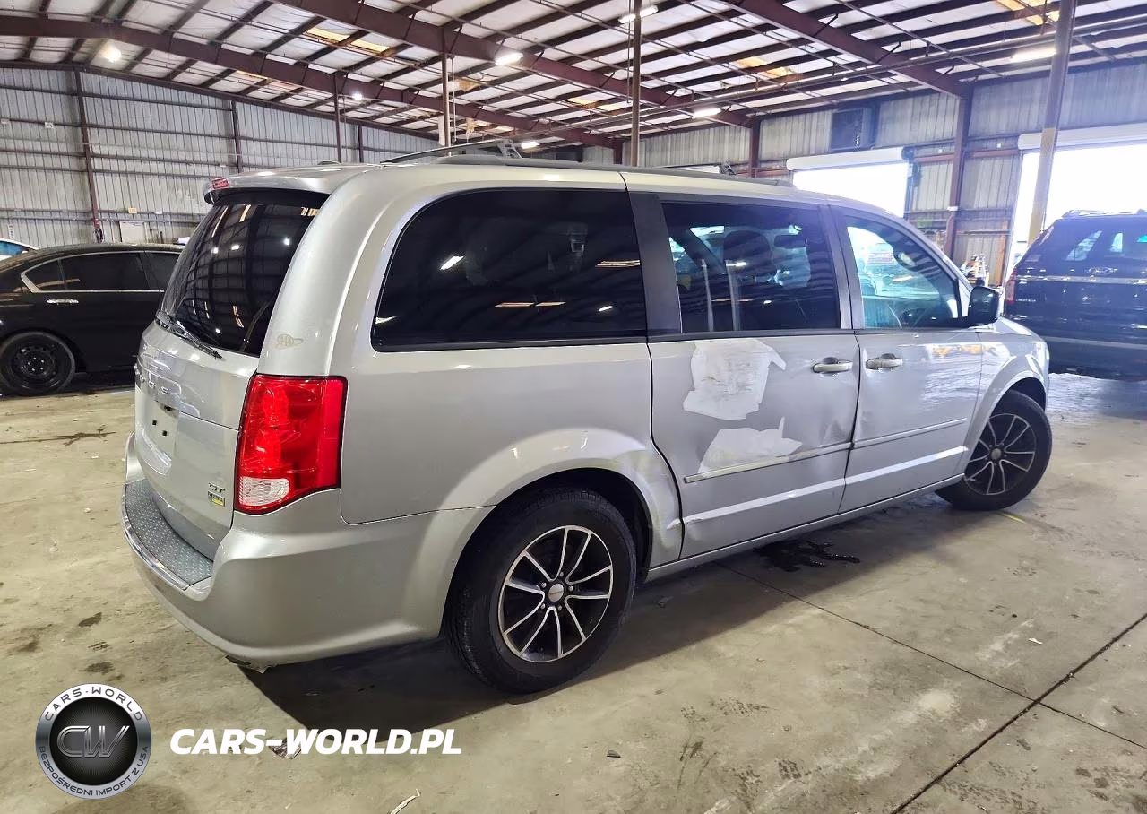 2017 Dodge Grand Caravan Gt VIN:2C4RDGEG1HR681426 - 3