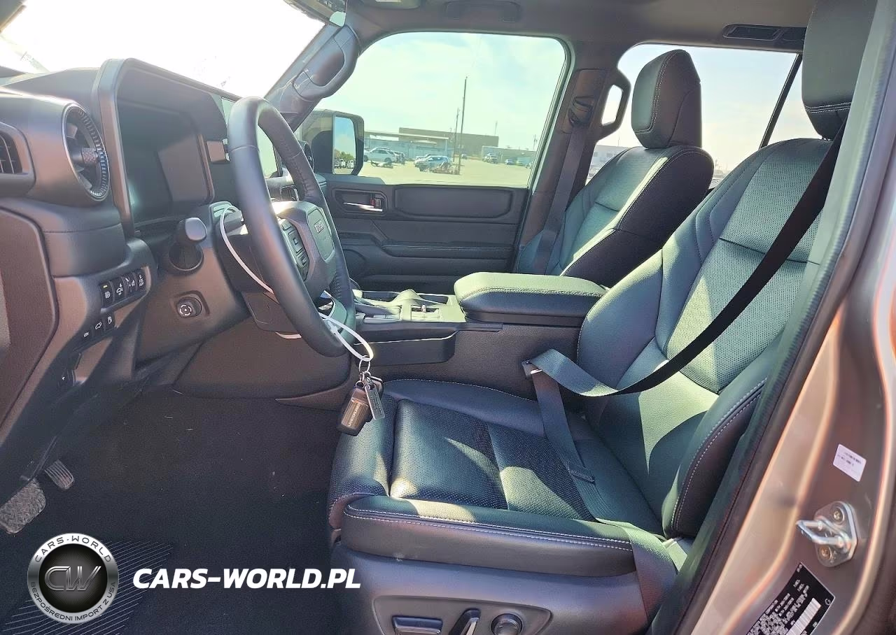 2025 Toyota Land Cruiser VIN:JTEABFAJXS5014854 - 7