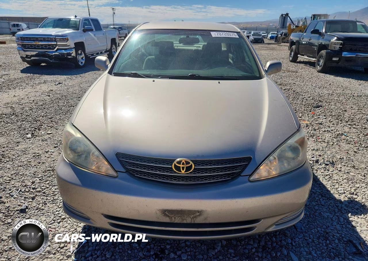 2003 Toyota Camry Le VIN:4T1BE30K73U225246 - 5