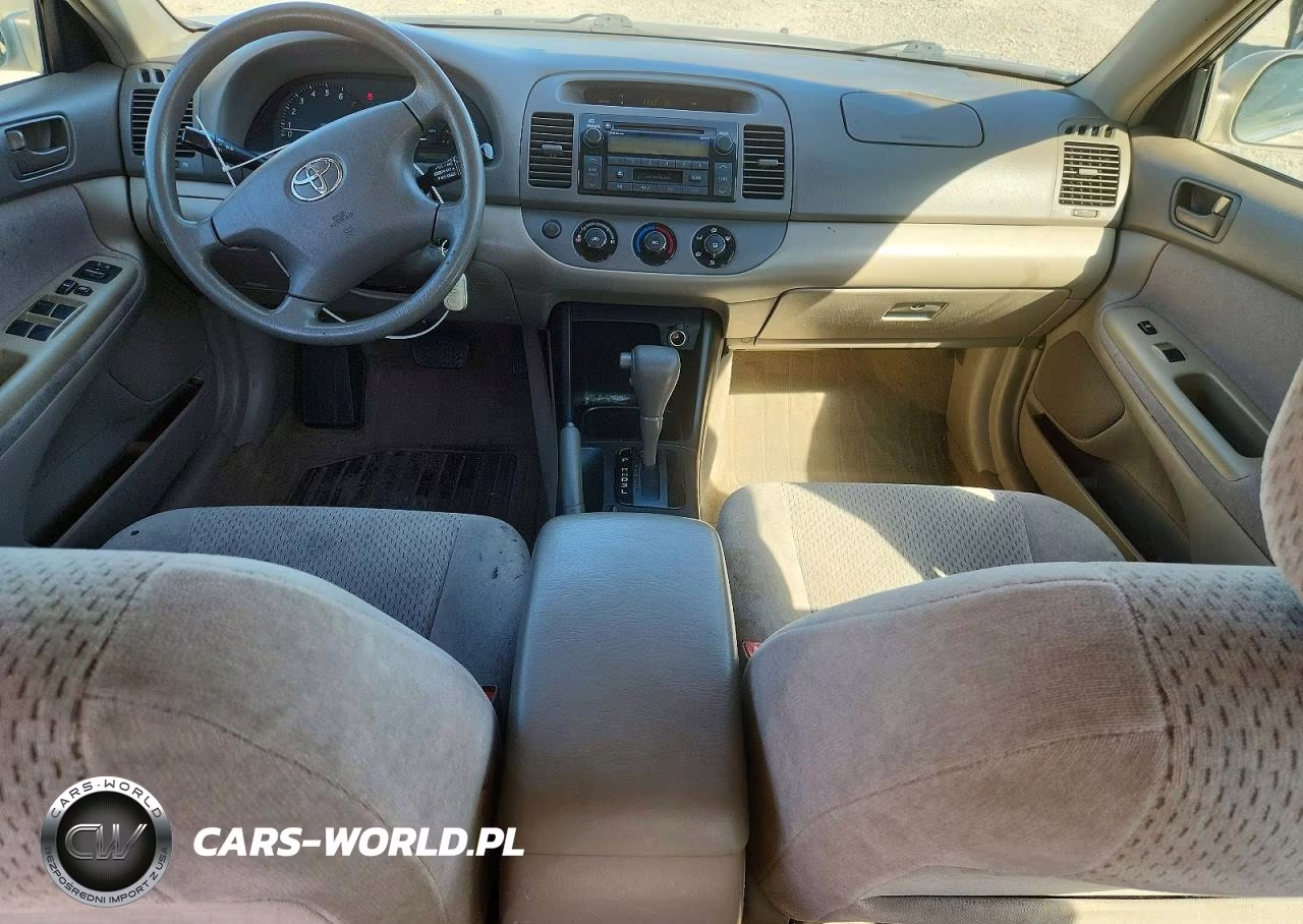 2003 Toyota Camry Le VIN:4T1BE30K73U225246 - 8