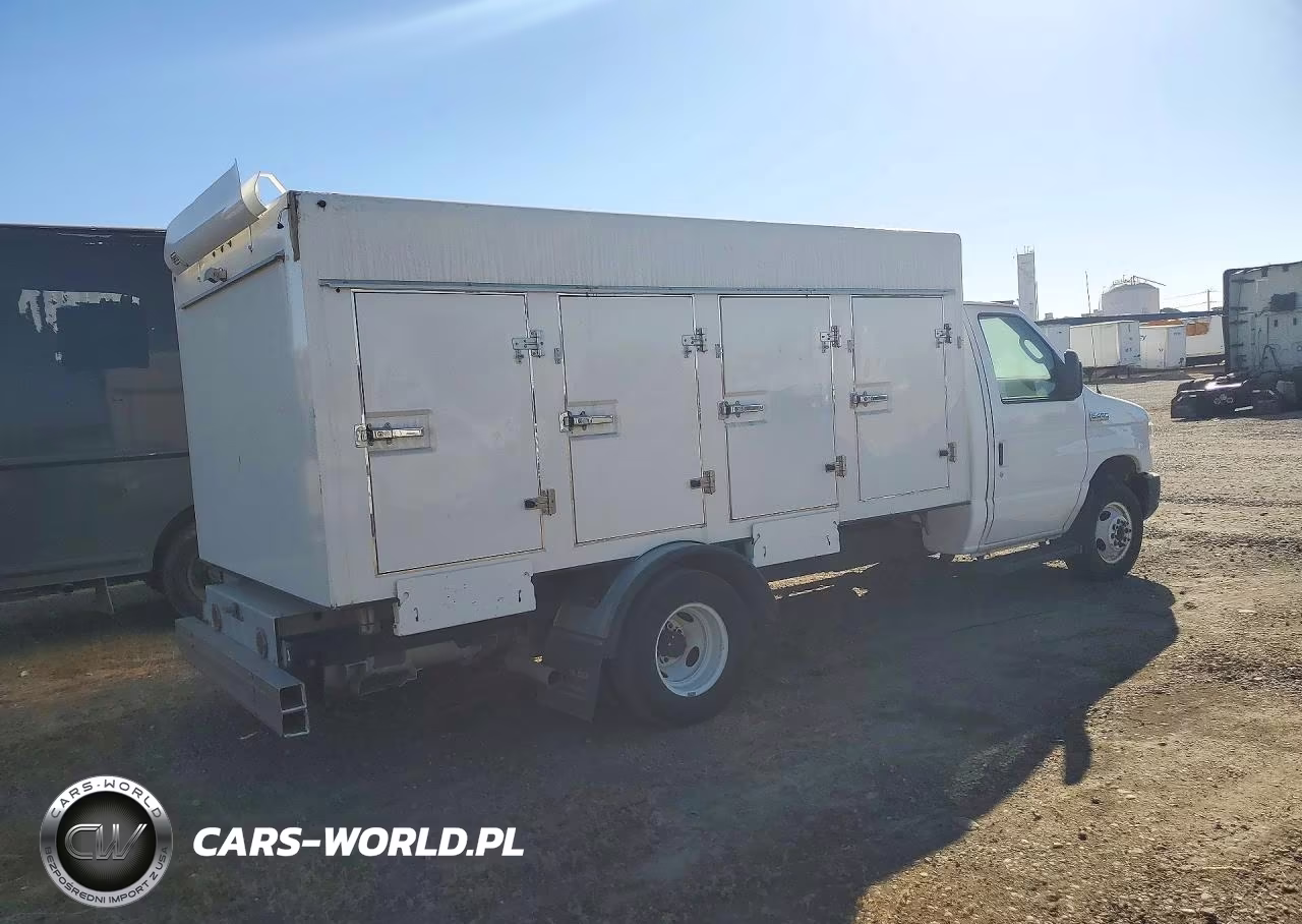 2017 Ford Econoline E450 Super Duty Cutaway Van VIN:1FDXE4FS1HDC69074 - 3