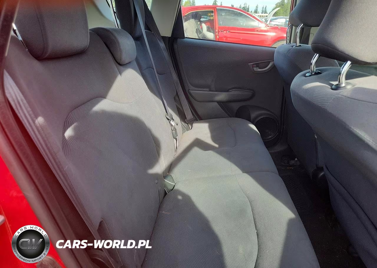 2013 Honda Fit VIN:JHMGE8H31DC024971 - 10