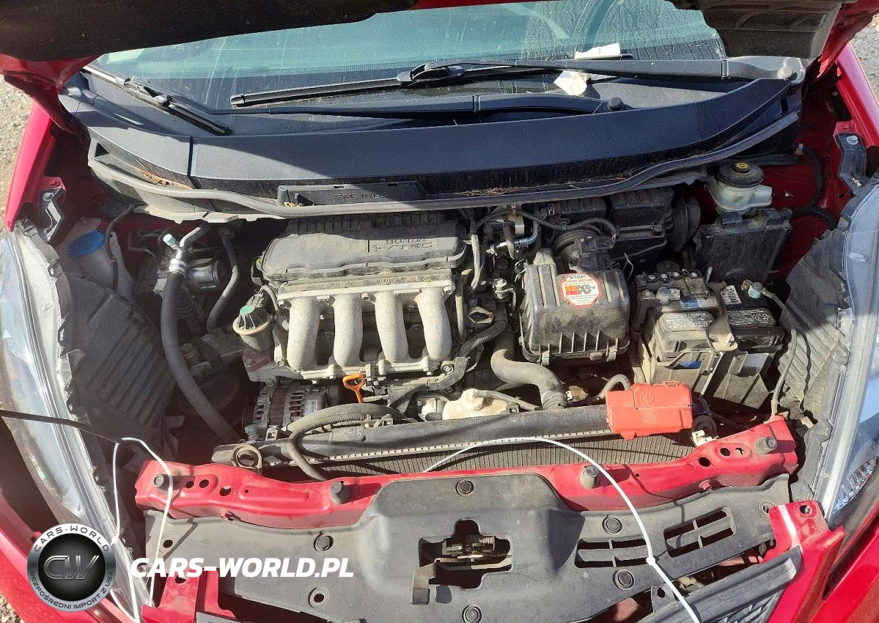 2013 Honda Fit VIN:JHMGE8H31DC024971 - 11
