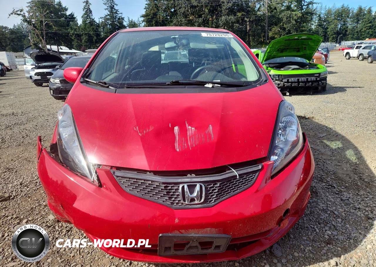 2013 Honda Fit VIN:JHMGE8H31DC024971 - 5