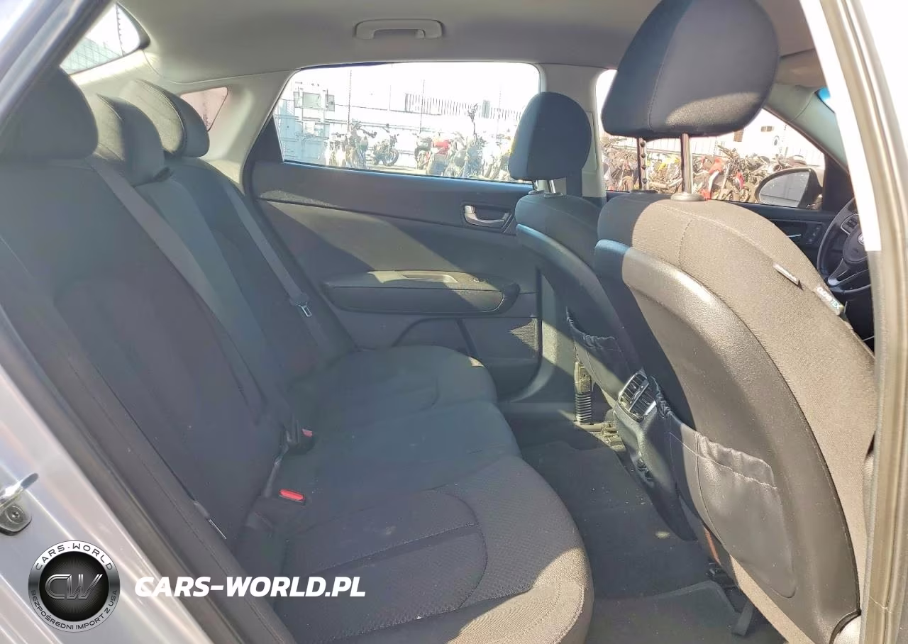 2016 Kia Optima Lx VIN:5XXGT4L11GG070844 - 10