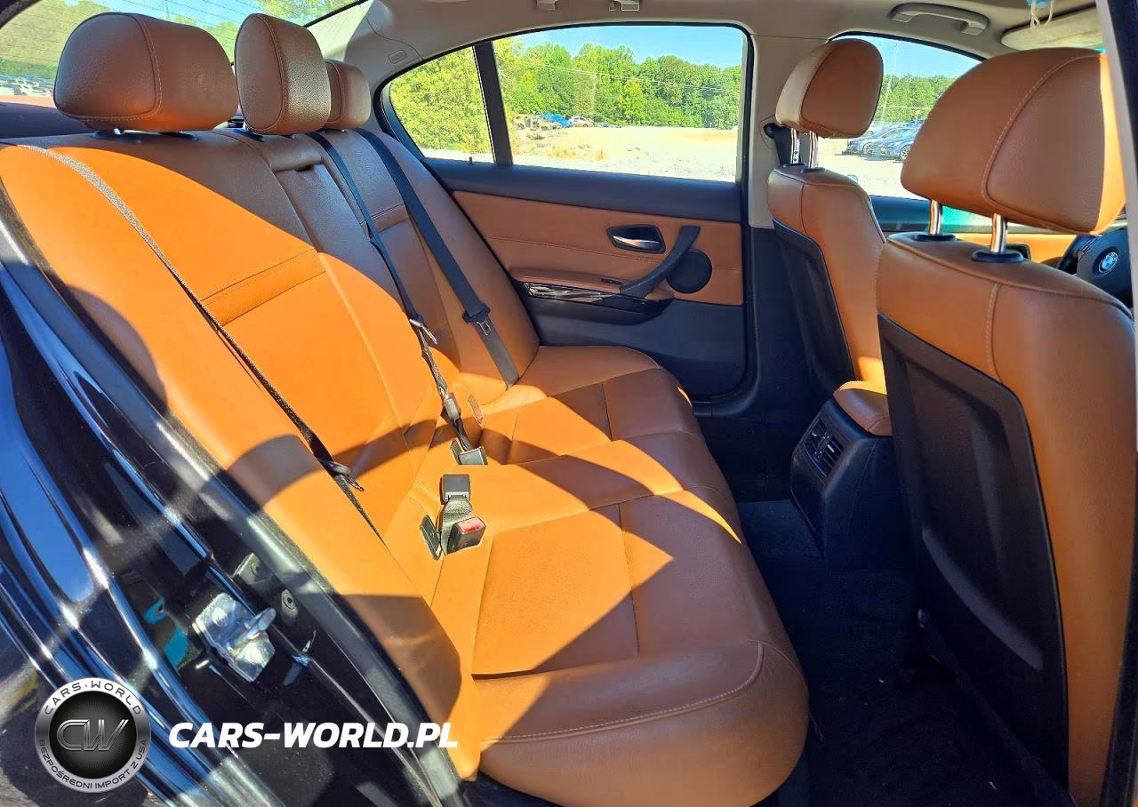 2010 BMW 328 Xi VIN:WBAPK7C5XAA460946 - 10