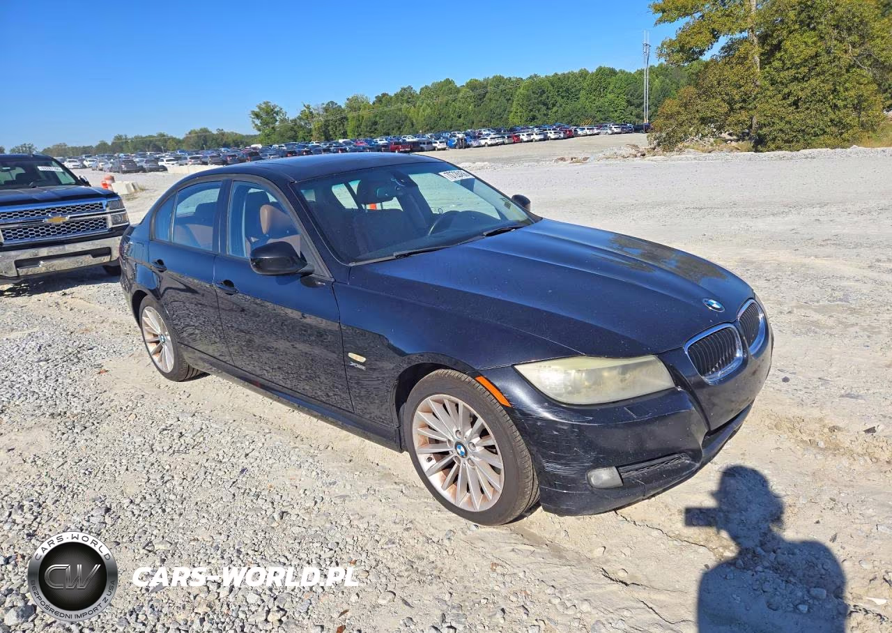 2010 BMW 328 Xi VIN:WBAPK7C5XAA460946 - 4